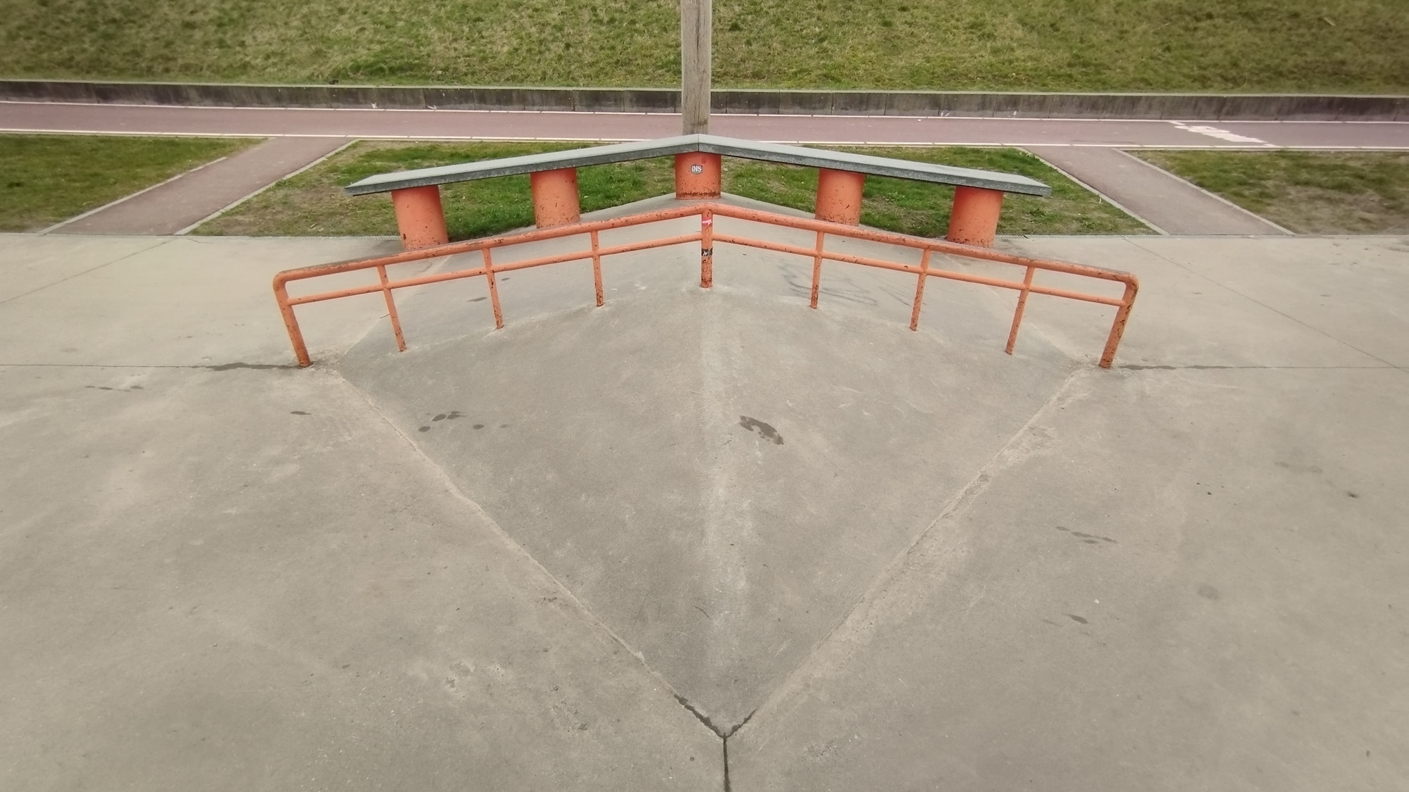 Middelharnis skatepark